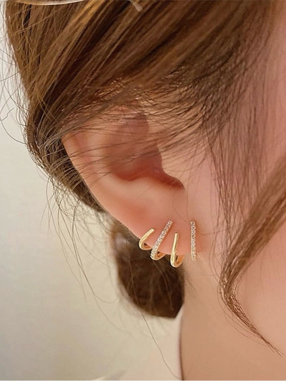 Complimentary Bundle Accent
Piece- FREE w 2+ Items. Gold/Crystal Claw Earrings